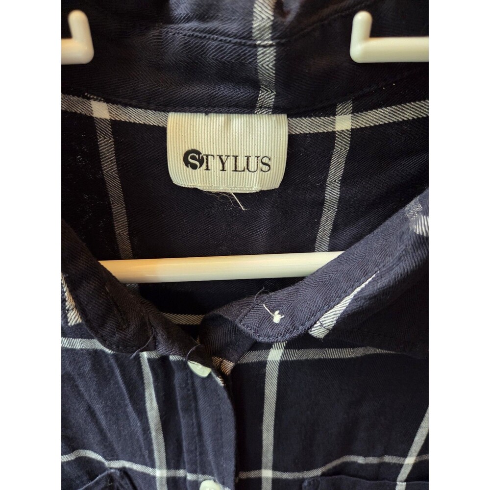 Stylus Shirt Women's Large Navy Blue Plaid Button Up Preppy Blouse Top - Picture 3 of 6